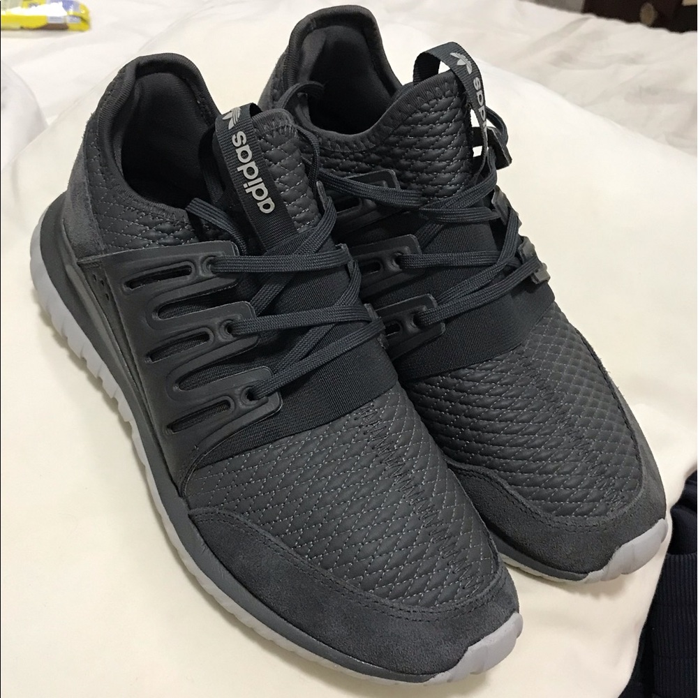 New NIKE Tubular radial shoe ~ men’s size 6